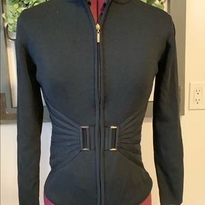 Pictures speak to this one by Isolite! Gorgeous